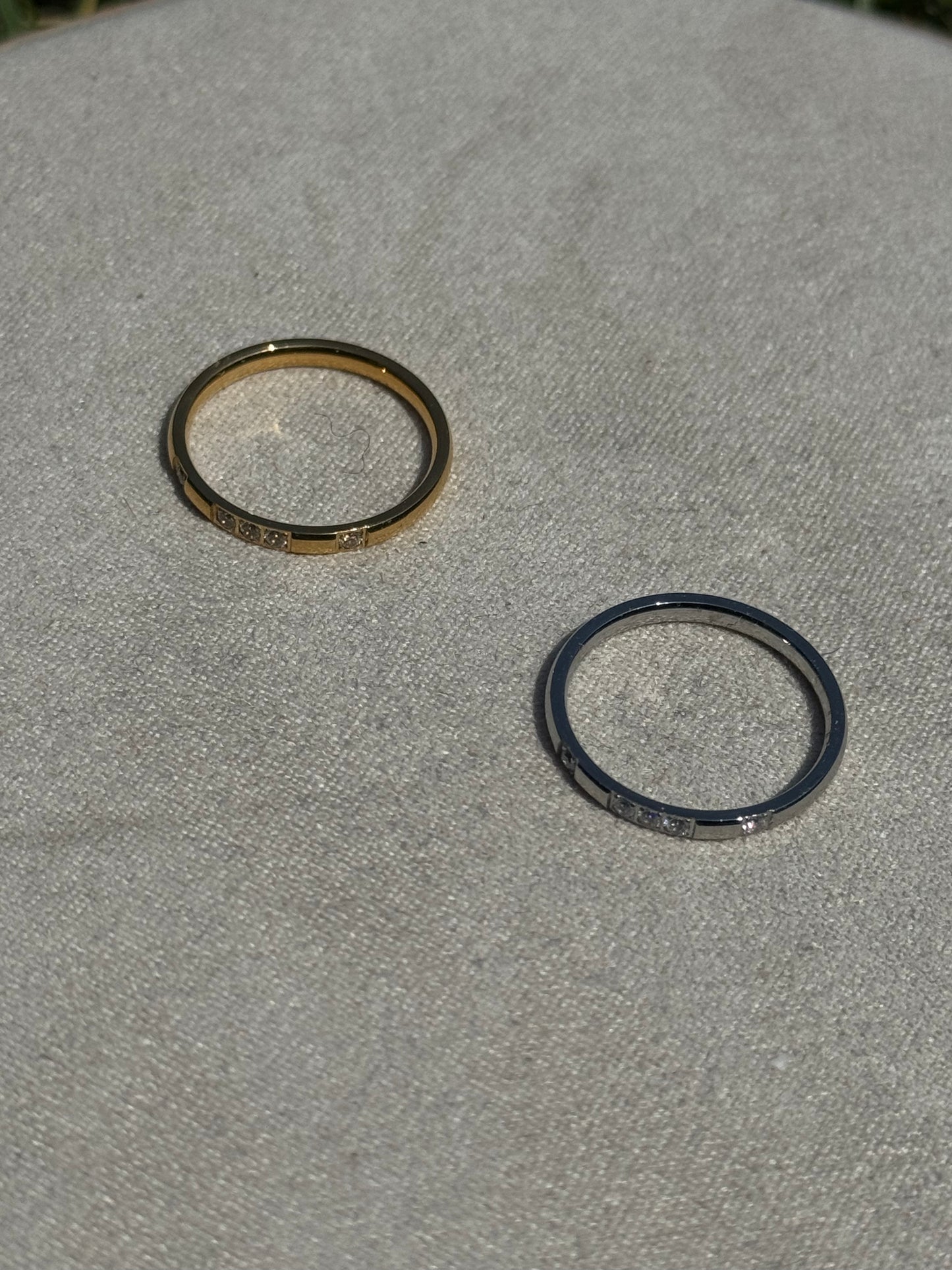 MIA RING