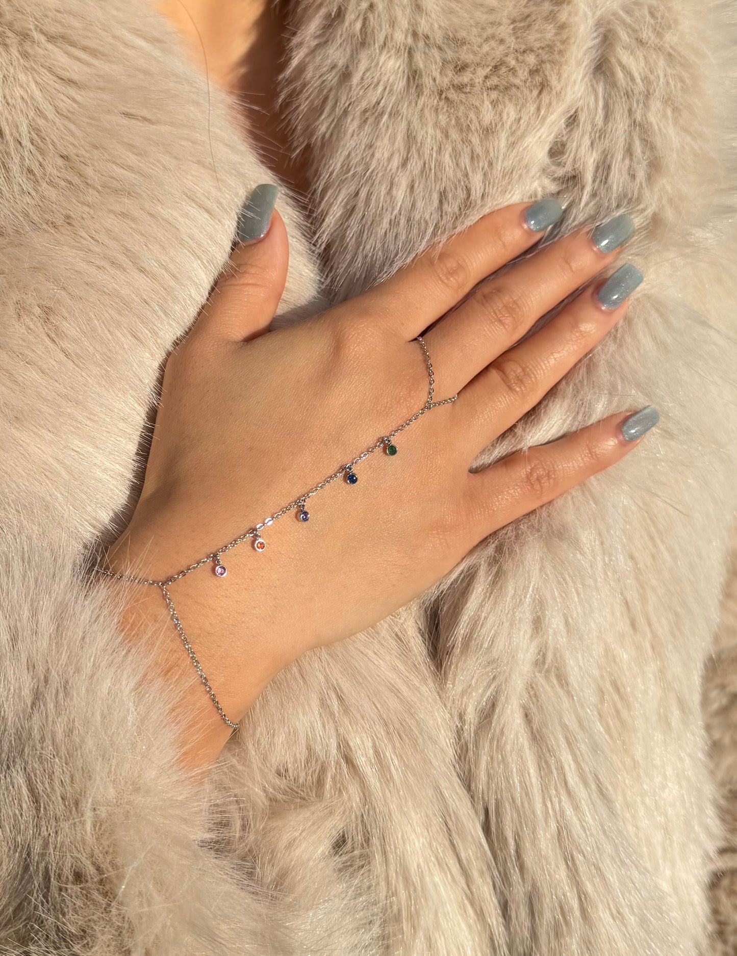 CLEO HANDCHAIN